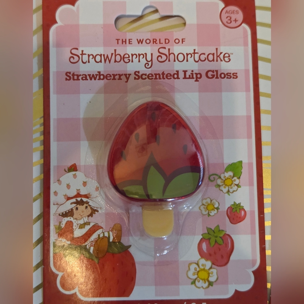 Strawberry Shortcake Lip Gloss Set - Picture 4 of 5